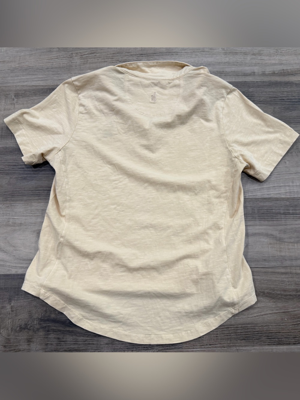 Johnnie-O Wake Forest Demon Deacons Polo Shirt Oatmeal NWT - Picture 3 of 6